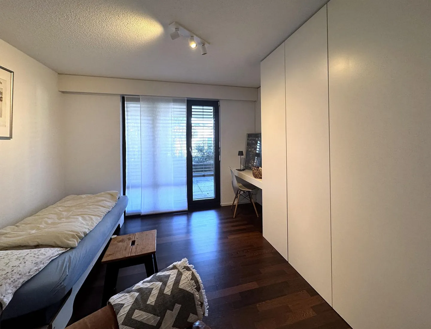 Appartement spacieux de 6 pièces avec terrasse et finition de haute qualité - Photo 8 sur 14