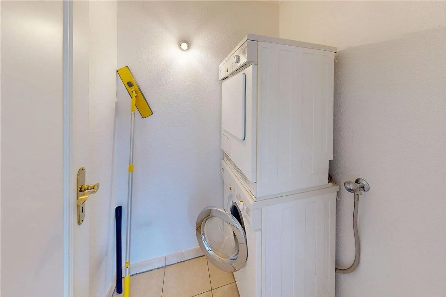 Appartamento di 4.5 locali con vista panoramica - Foto 12 di 13