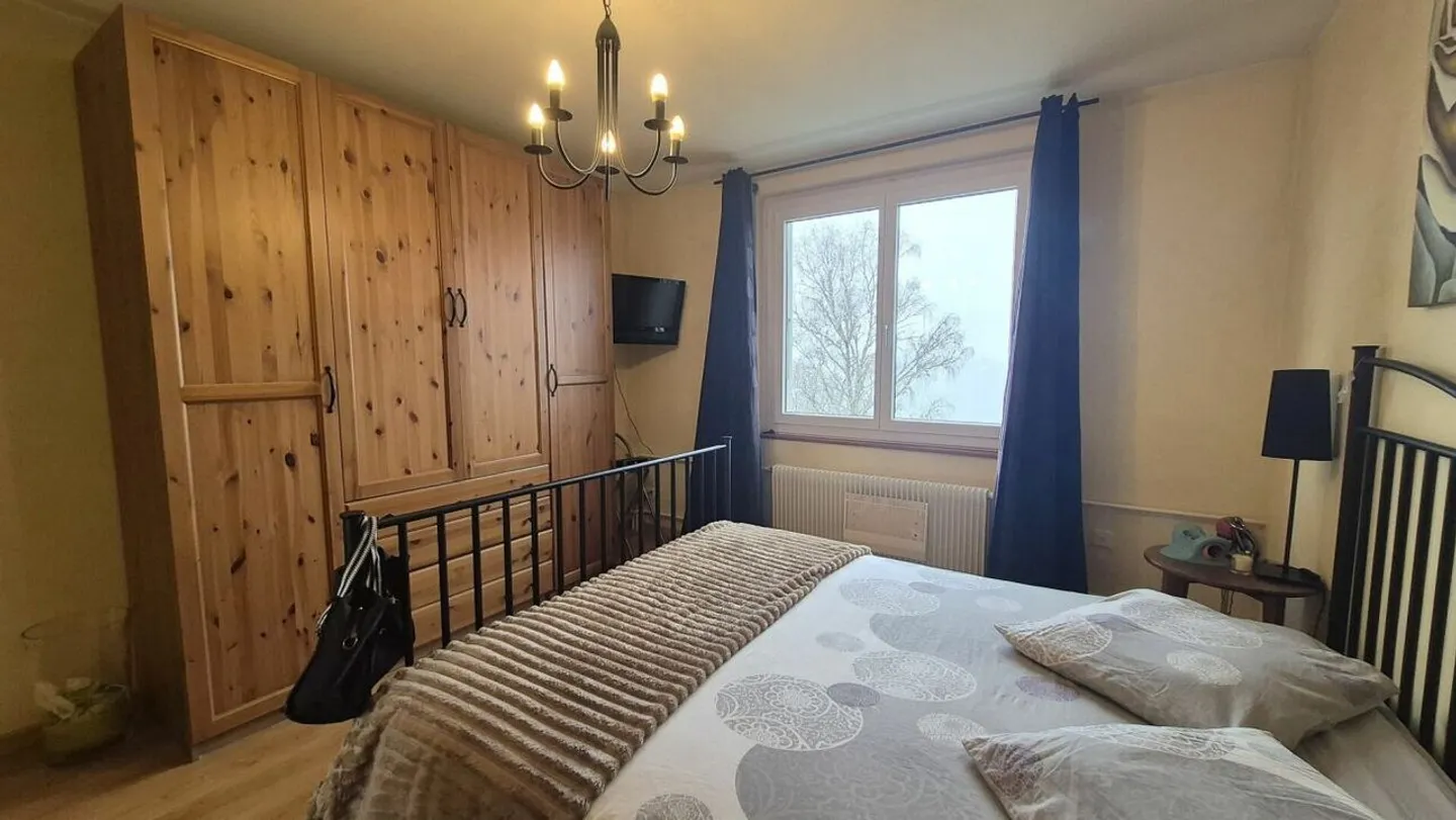 Stunning 6-room apartment with parking space and various outbuildings - Photo 8 of 18