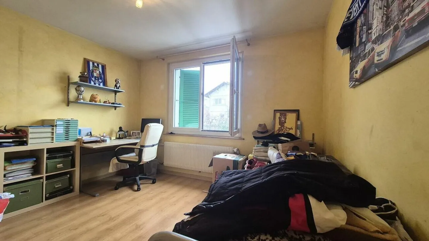 Stunning 6-room apartment with parking space and various outbuildings - Photo 10 of 18