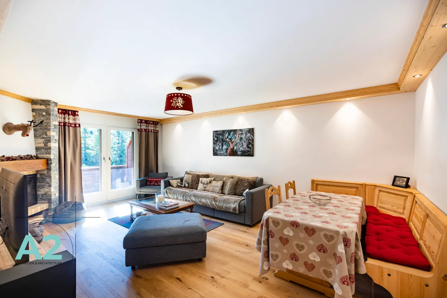 NEW - Magnifique appartement rénové en bordure du golf et au centre - Photo 3 sur 14