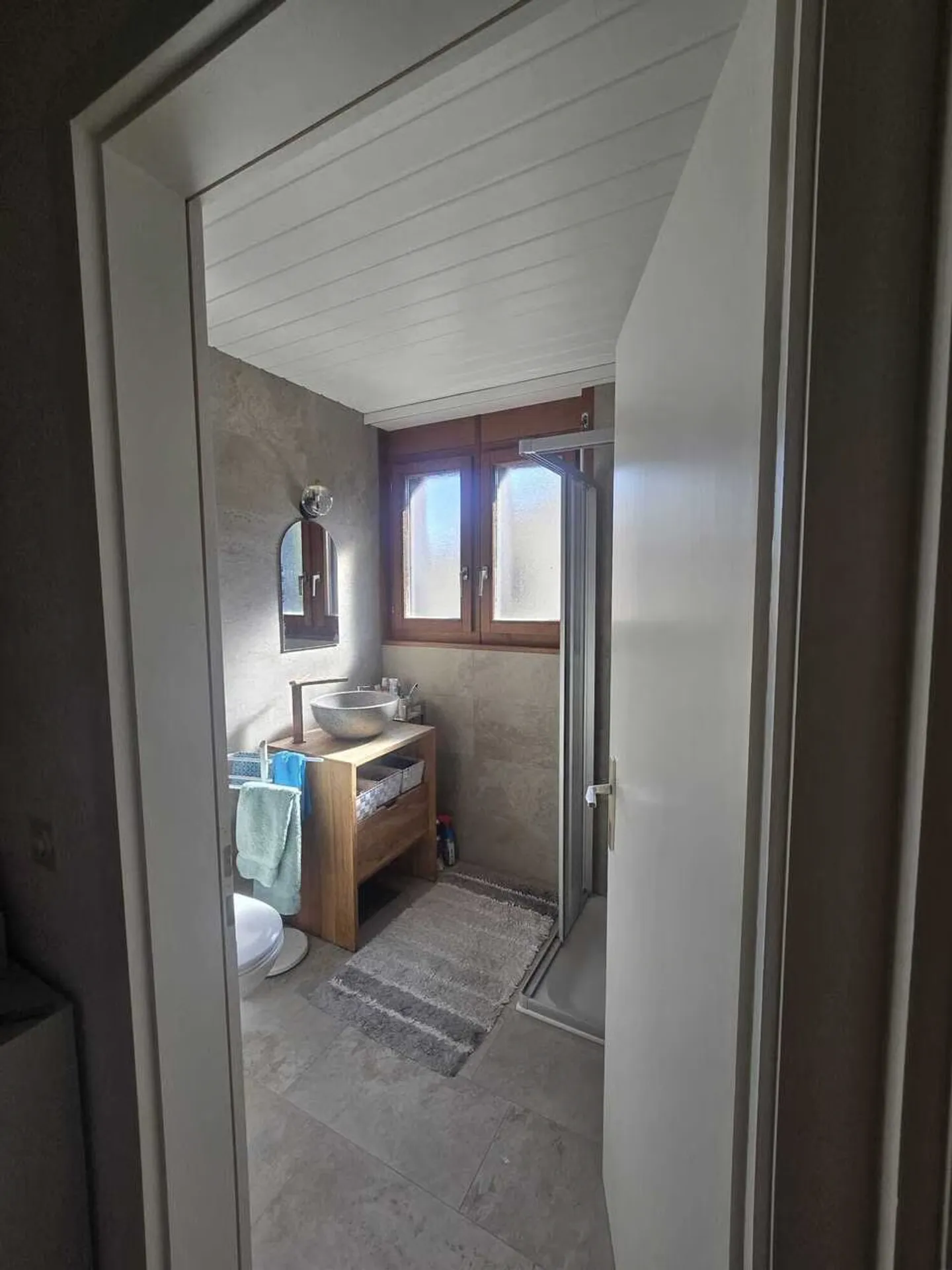 À LOUER - Magnifique duplex 5,5 pièces avec vue panoramique sur le lac - Foto 11 von 12