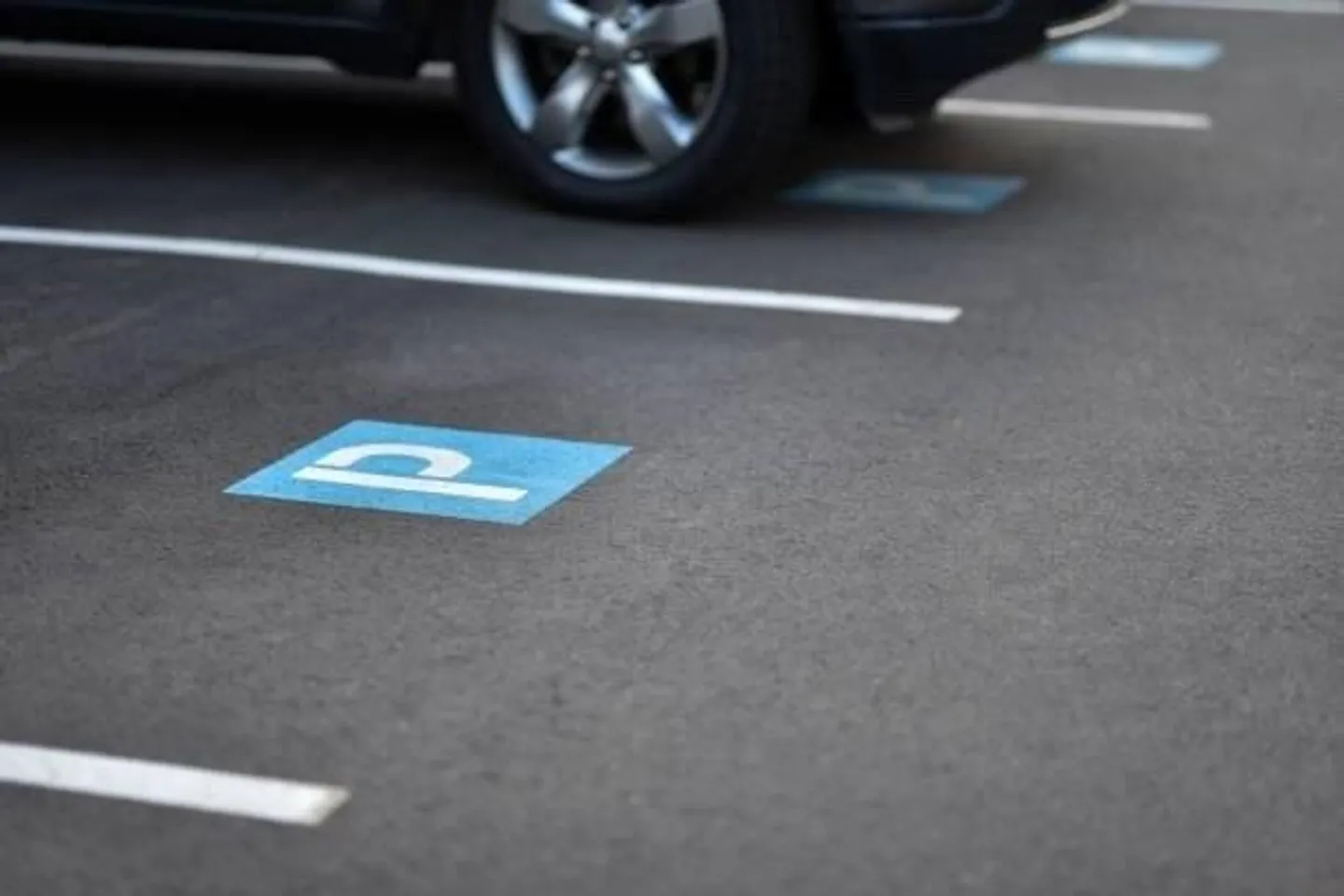 Place de parking pour votre voiture - Photo 1 sur 1