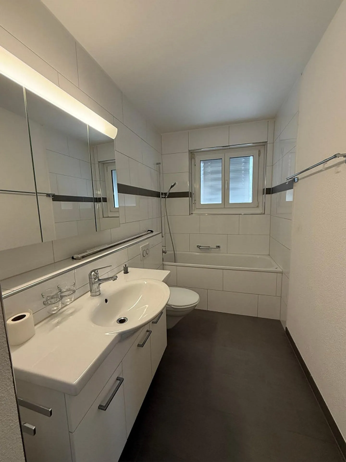 La tua nuova casa in una posizione centrale con fascino e camino - Foto 9 di 10