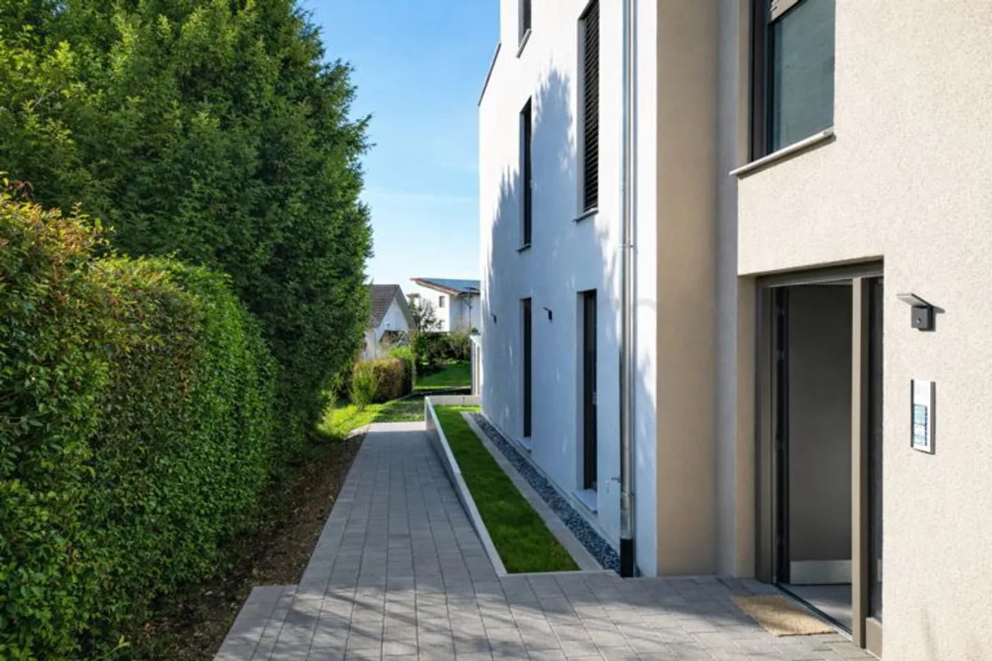 Appartement de jardin économe en énergie avec un environnement de vie ouvert et lumineux - Photo 6 sur 13