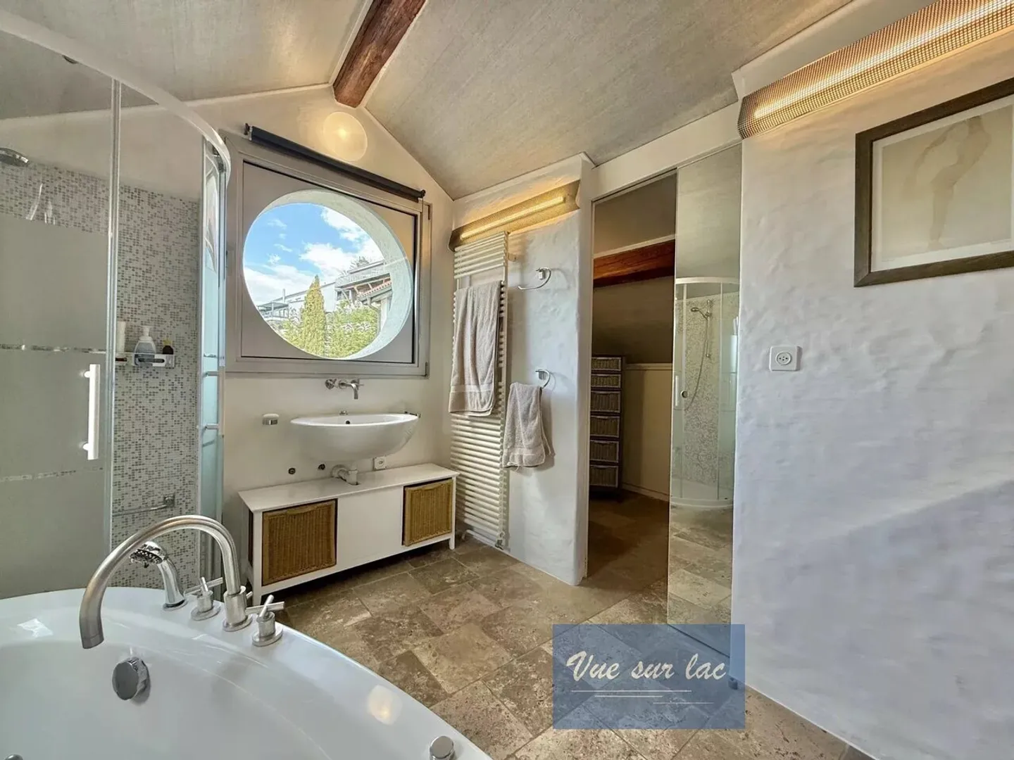 Chalet mit atemberaubendem Seeblick - Foto 8 von 13