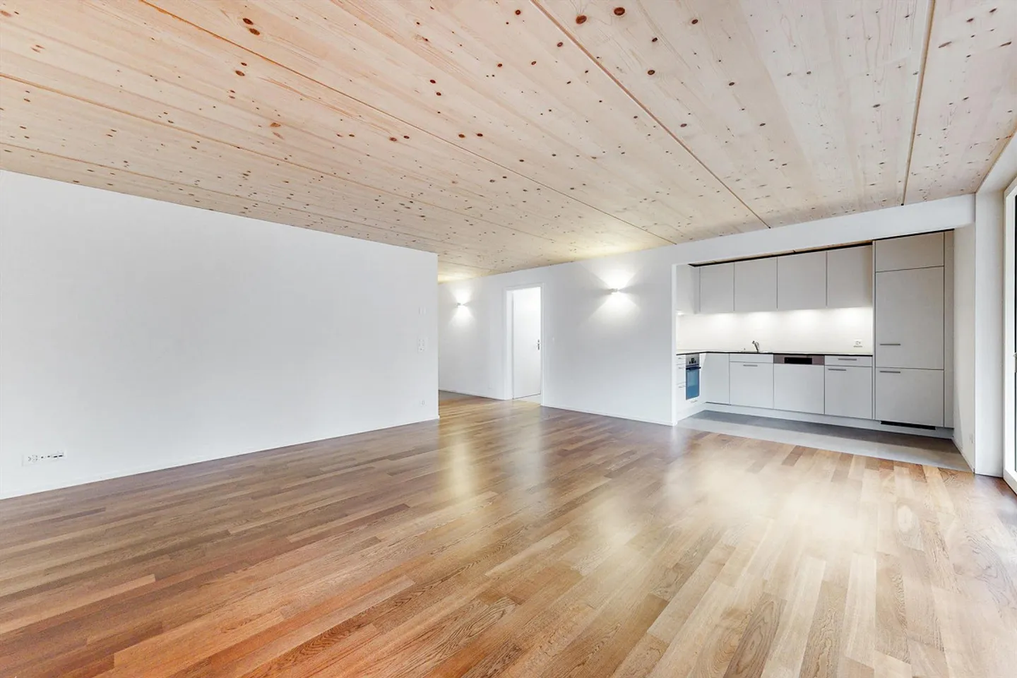 Appartement de jardin moderne avec caractère - Photo 3 sur 6