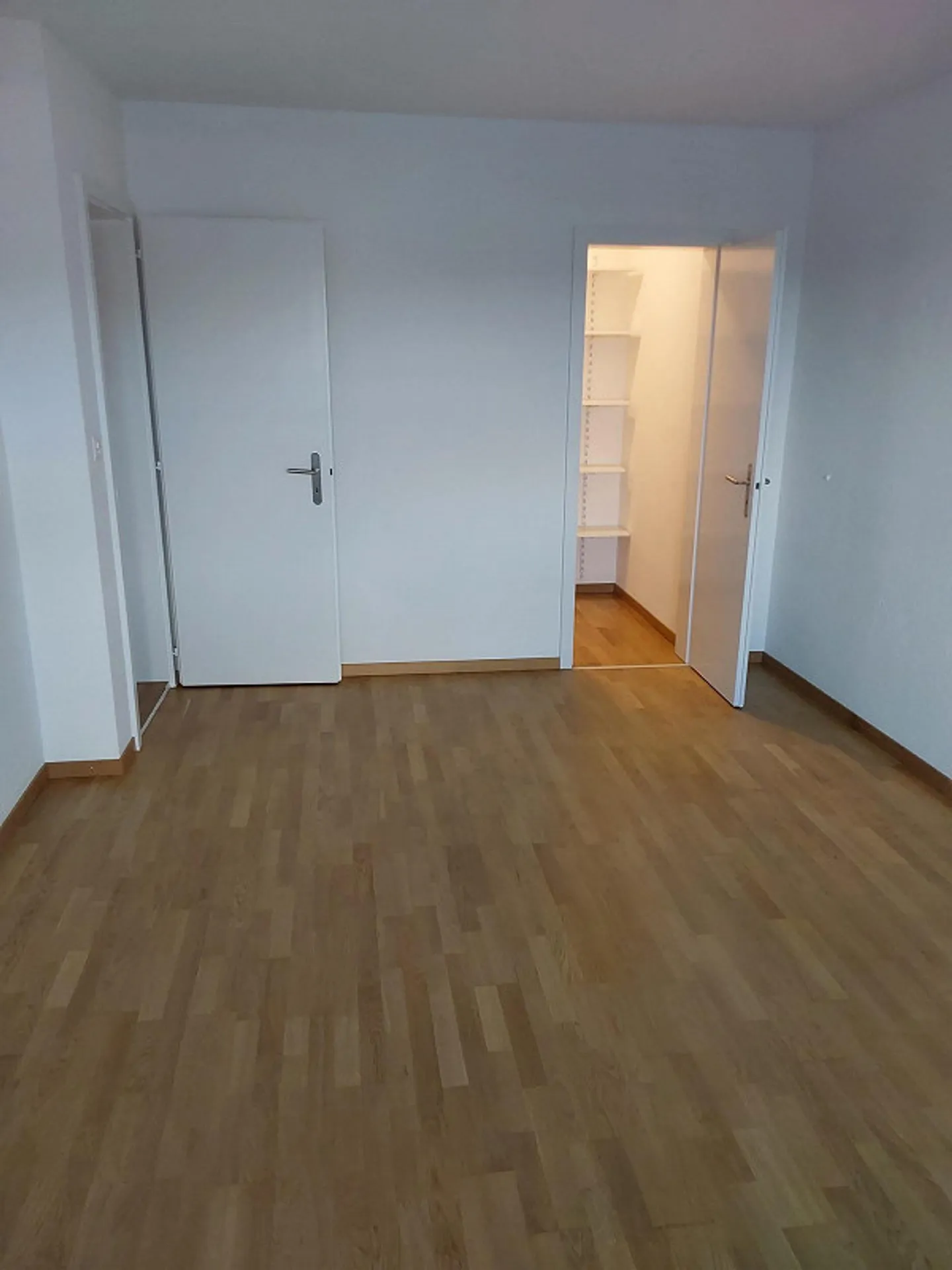 Appartement lumineux de 3,5 pièces au 10ème étage avec belle vue - Photo 7 sur 14