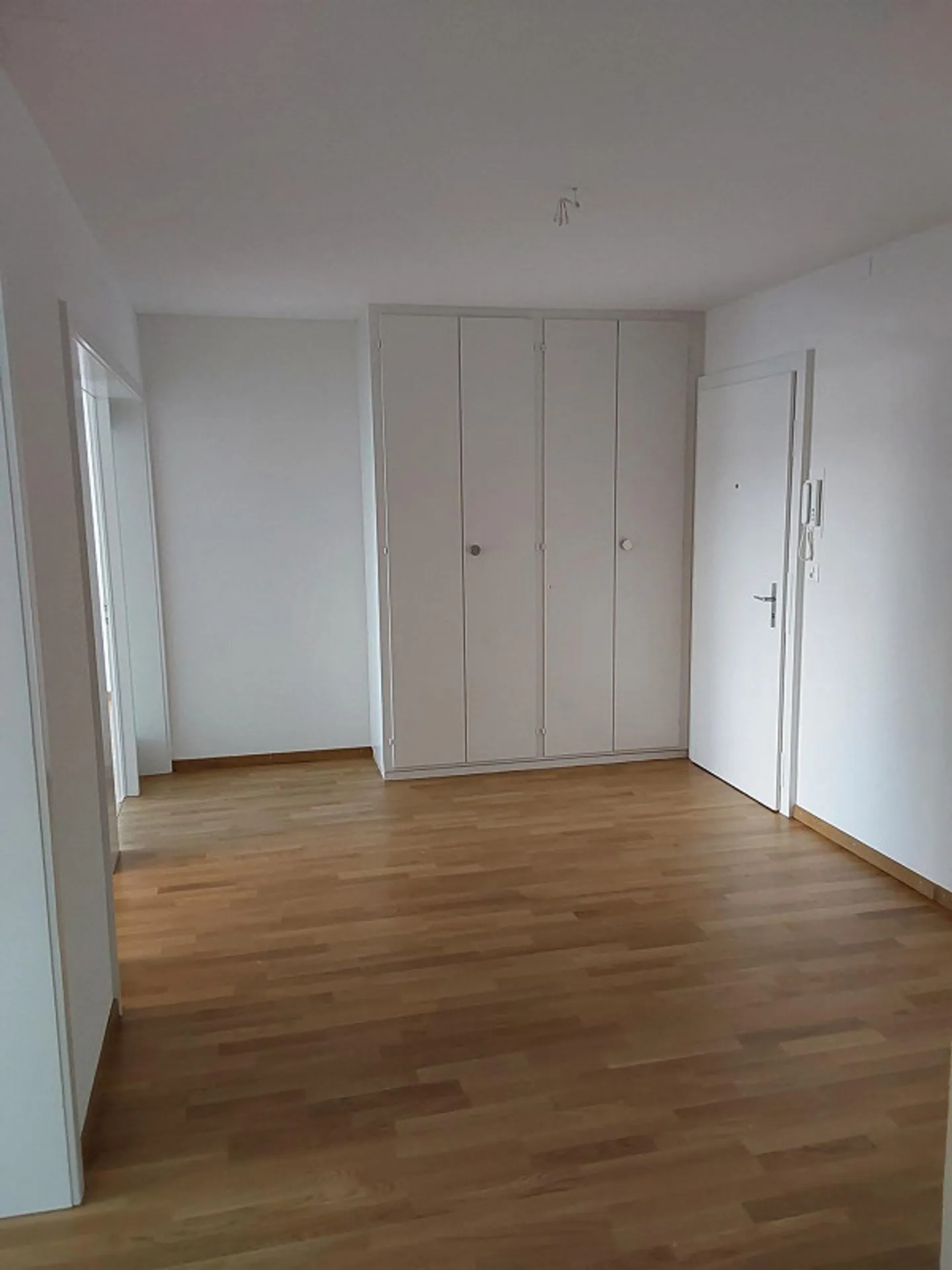 Appartement lumineux de 3,5 pièces au 10ème étage avec belle vue - Photo 5 sur 14
