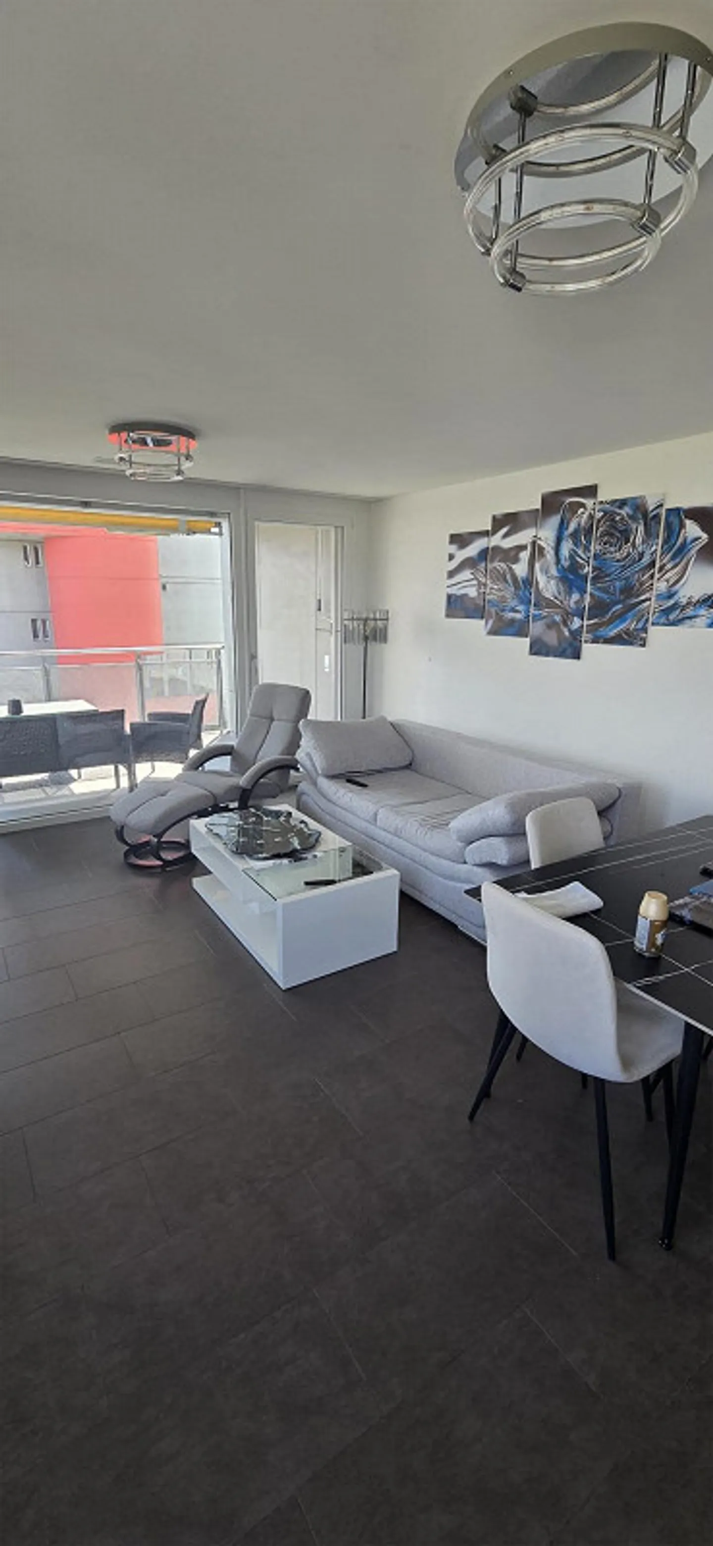 Charmante 2,5 Zimmer Wohnung - Foto 2 von 11