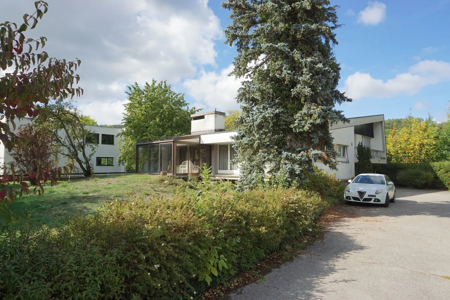 ARI-264 - Architect-designed villa on a 1,661 m2 plot in Courtételle - Photo 2 of 15