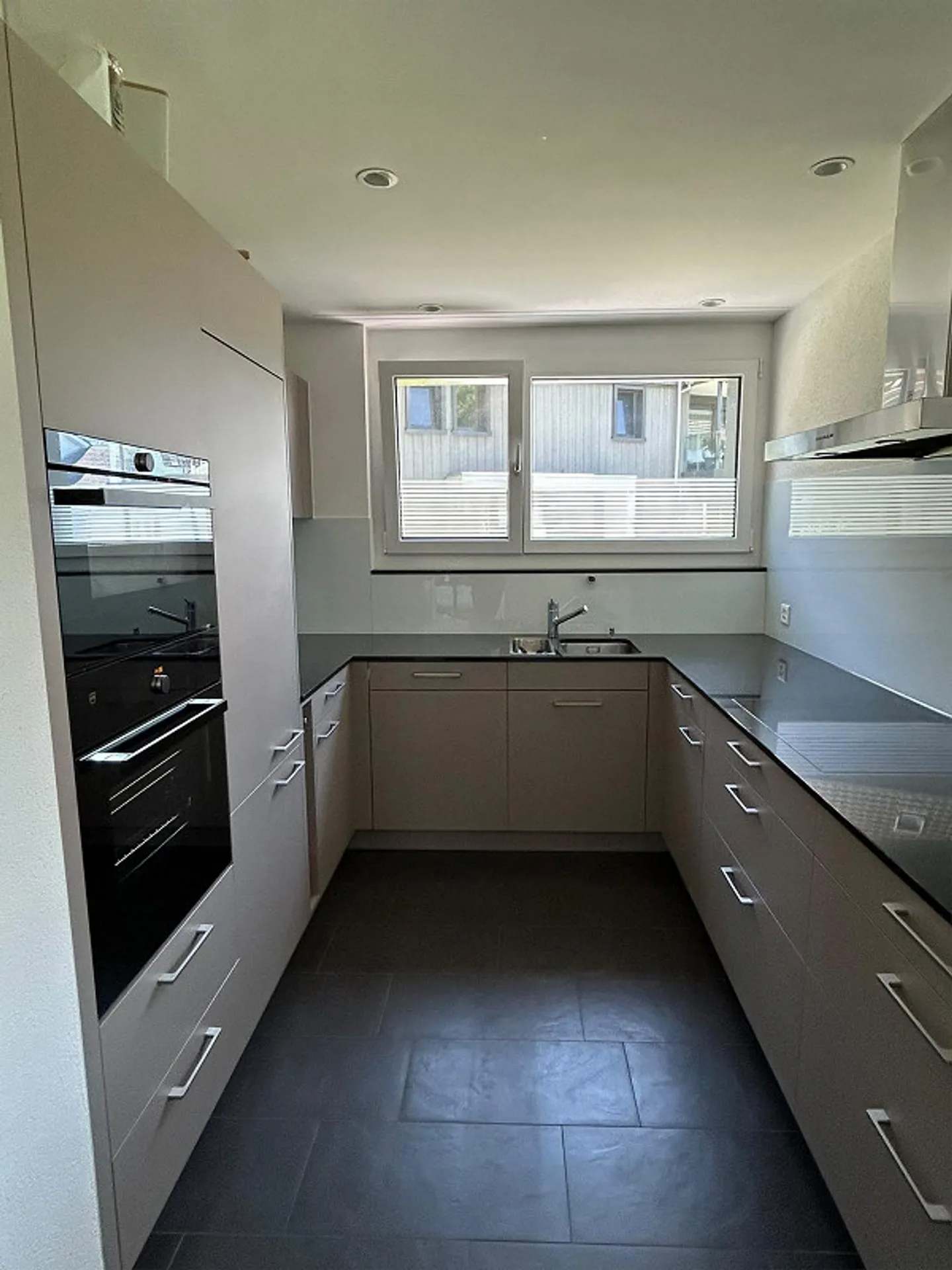 Condominio esclusivo adiacente a una riserva naturale in affitto - Foto 13 di 15