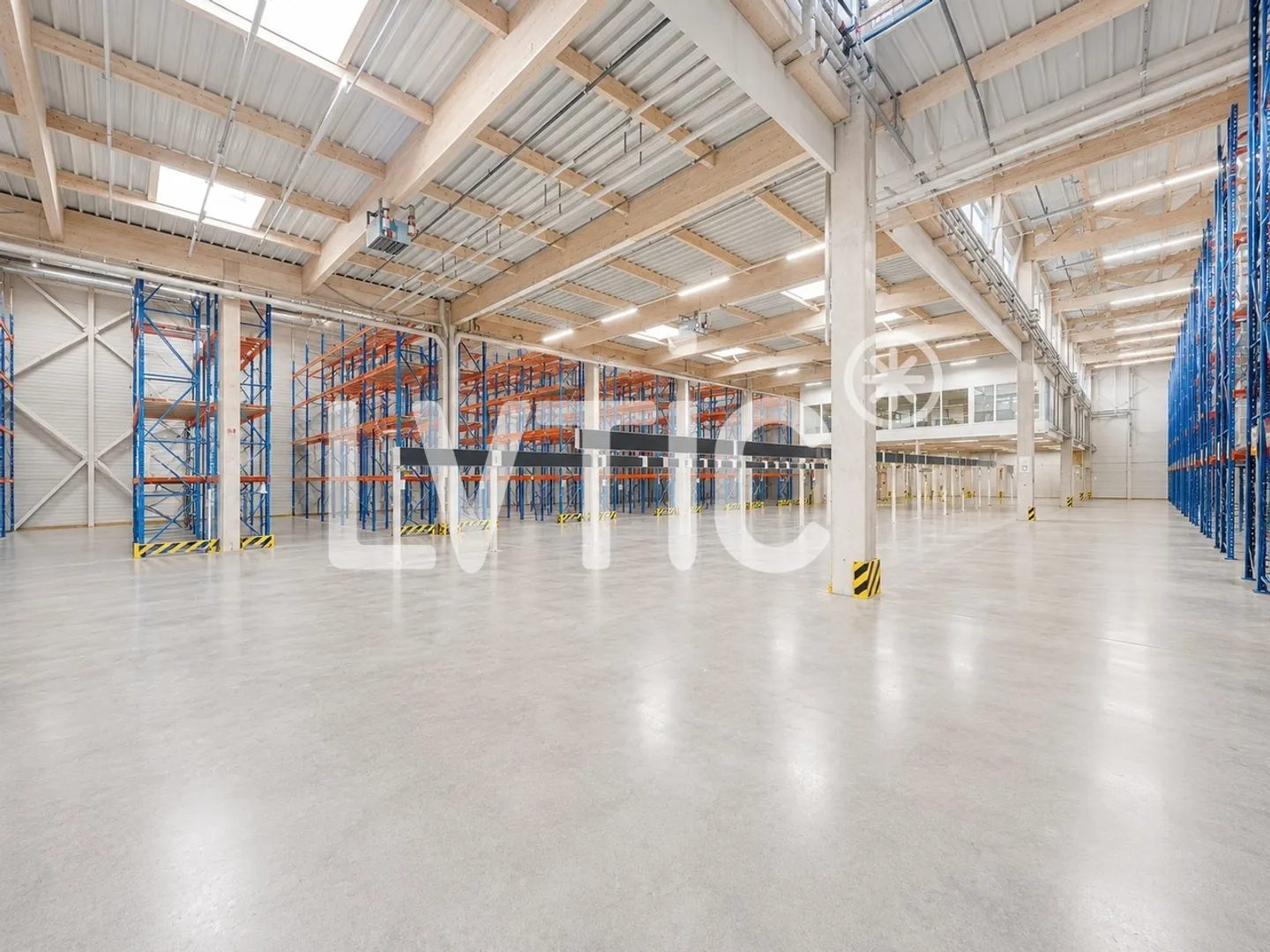 Logistikhalle und Büros zu Vermieten - Foto 12 von 21