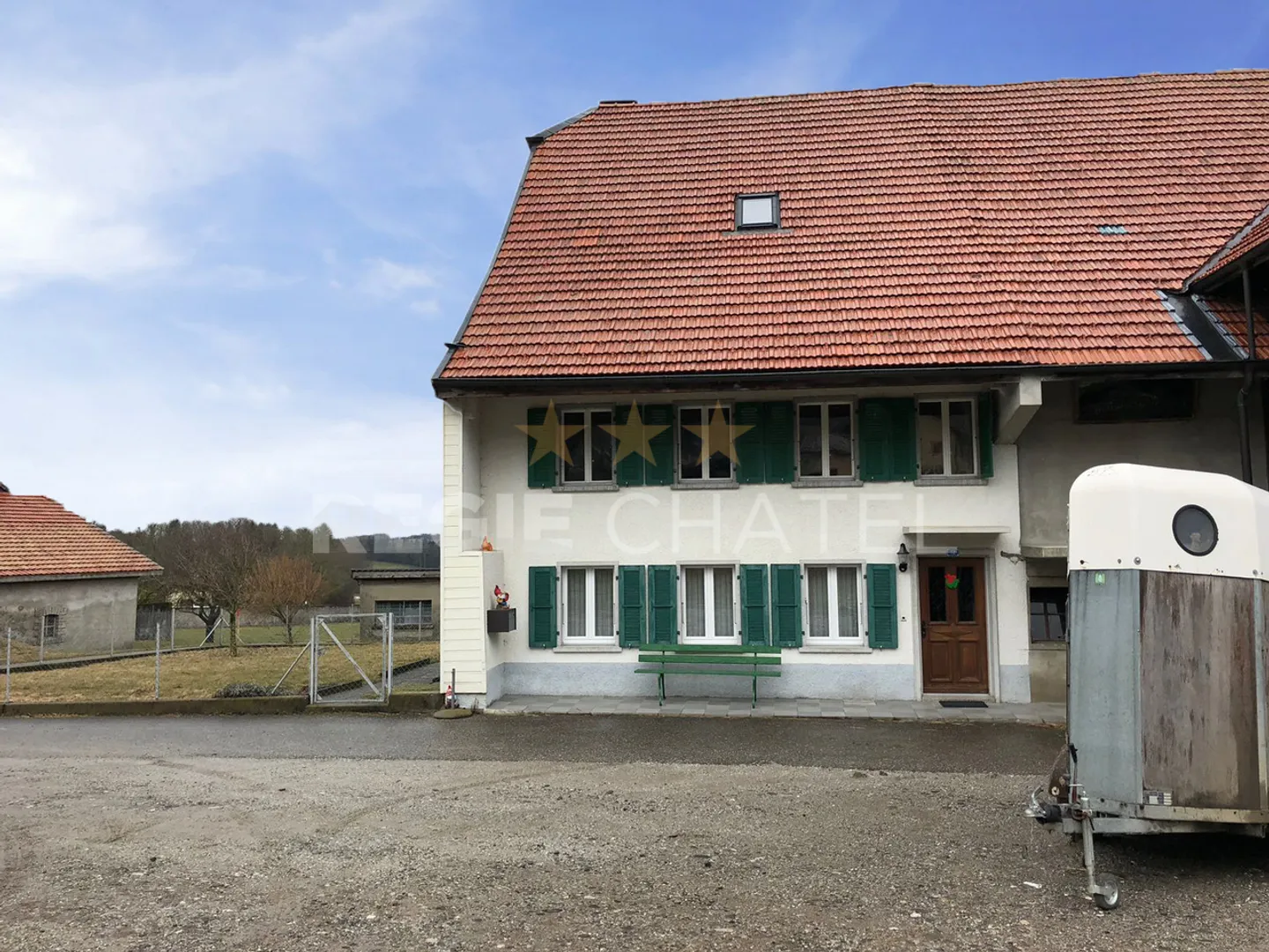 Appartement de 5.5 pièces dans une ferme - Foto 2 von 2