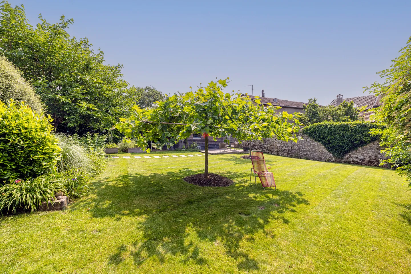 Incantevole casa di villaggio ristrutturata con gusto nel cuore di Russin - Foto 11 di 13