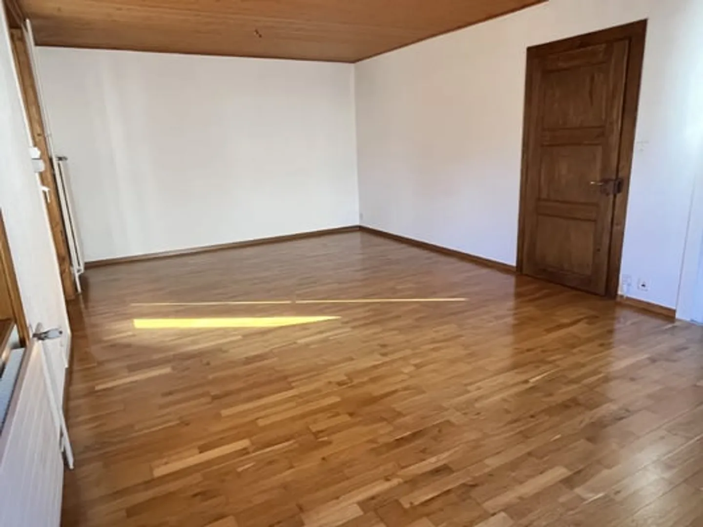 Casa unifamiliare affascinante e spaziosa con 7,5 stanze in una buona posizione - Foto 13 di 34