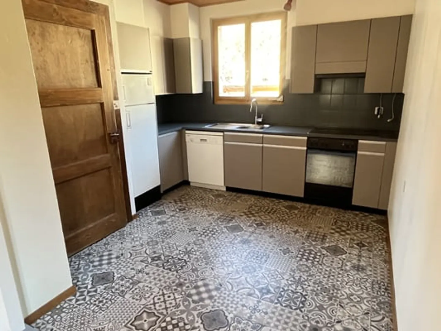 Casa unifamiliare affascinante e spaziosa con 7,5 stanze in una buona posizione - Foto 10 di 34