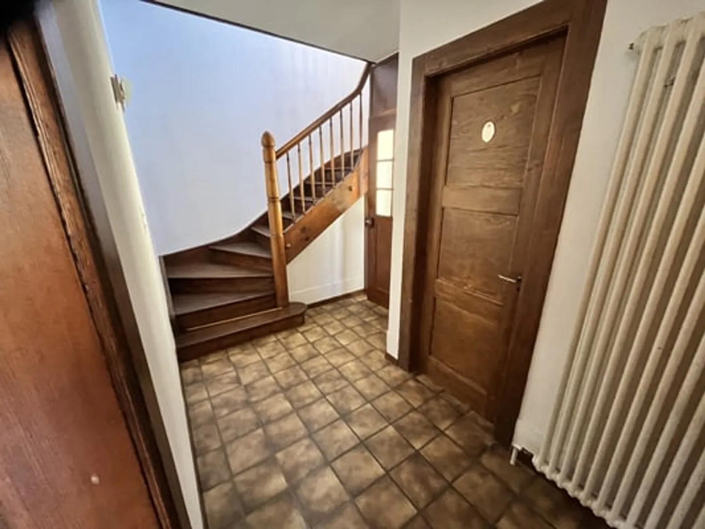 Casa unifamiliare affascinante e spaziosa con 7,5 stanze in una buona posizione - Foto 15 di 34