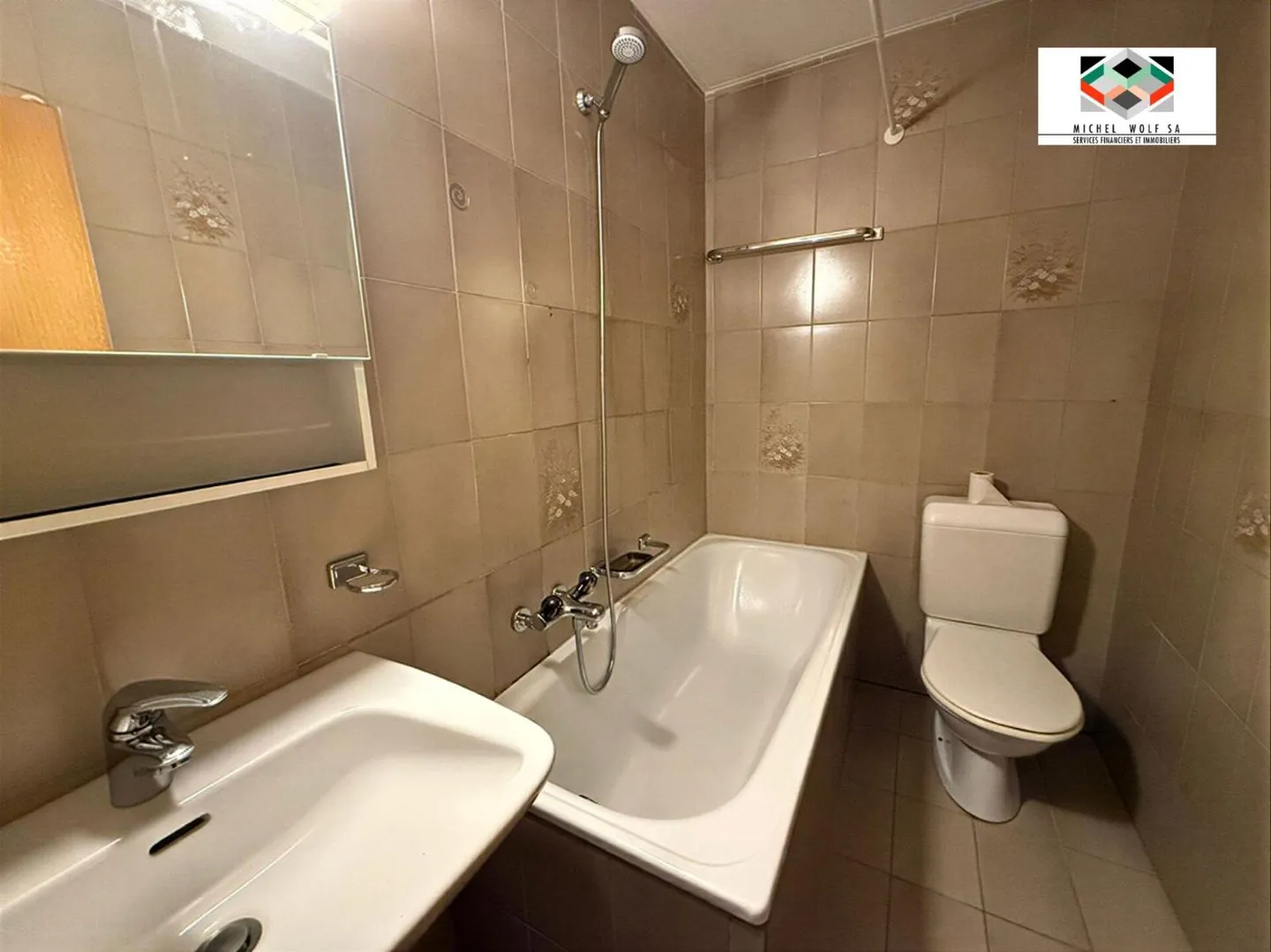 Large 2.5-room apartment in La Chaux-de-Fonds - Photo 4 of 5