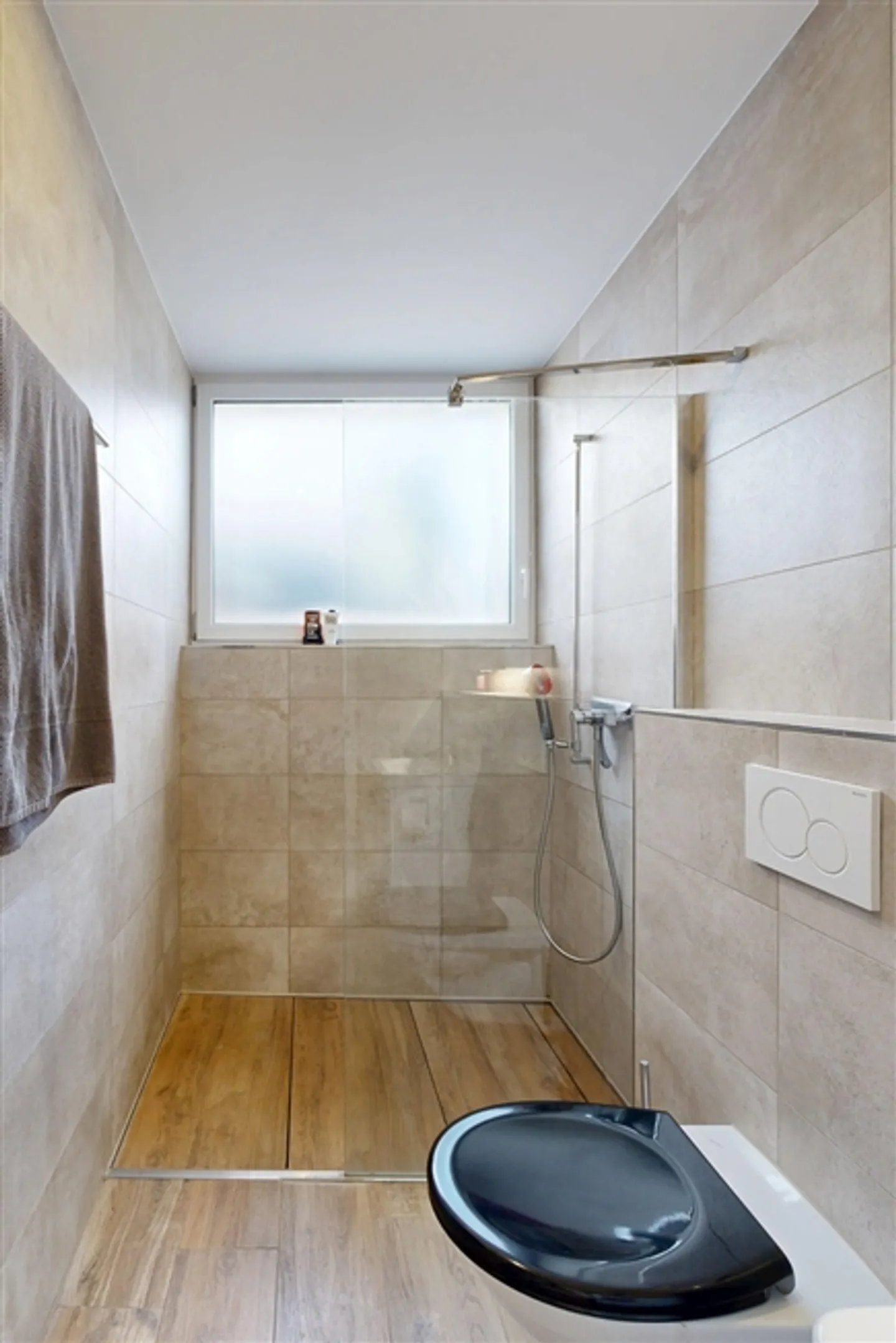 «Moderne 4.5-Zimmer-Maisonettewohnung mit Terrasse und eigenem Garten» - Foto 18 von 20