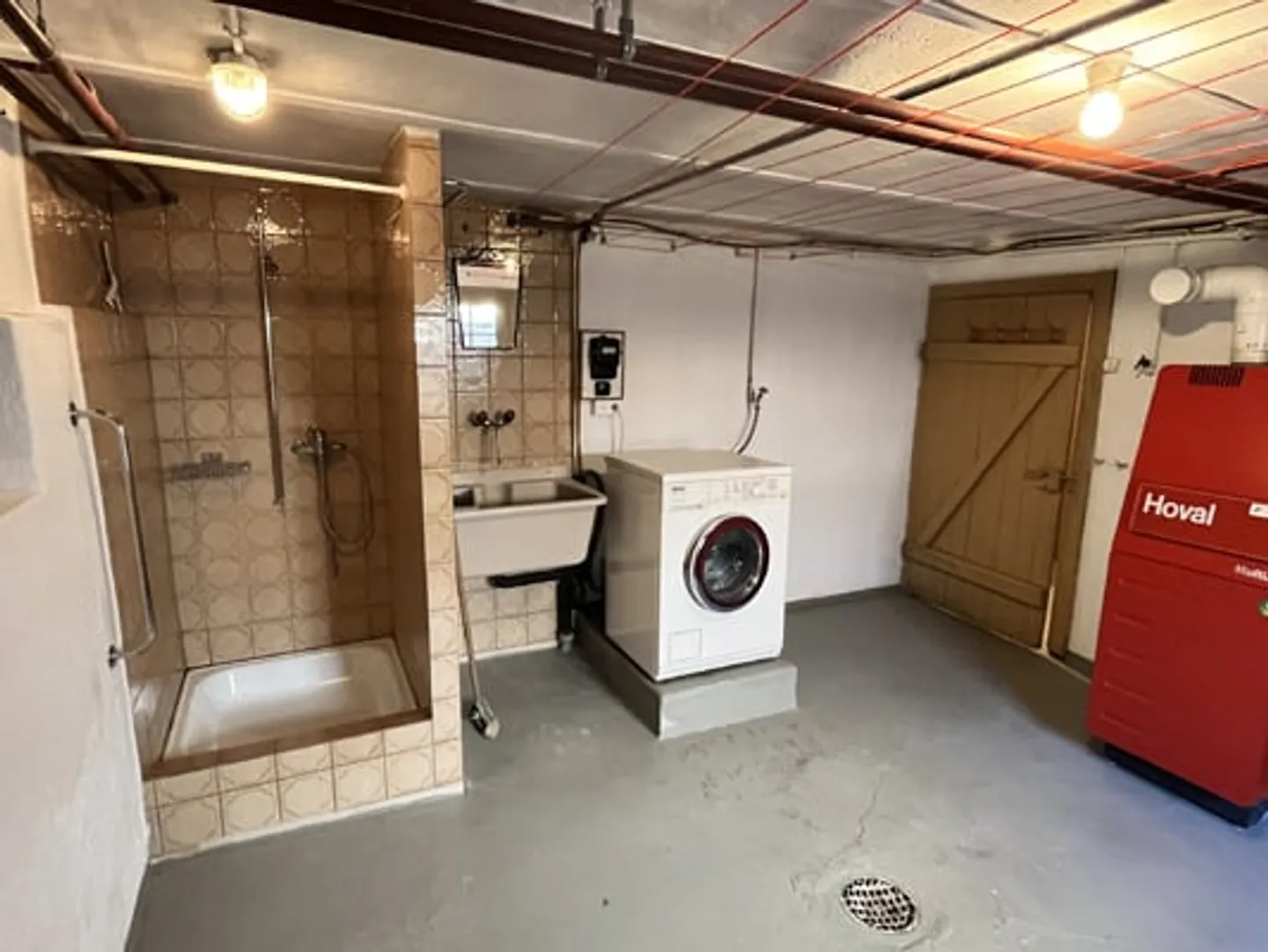 Casa unifamiliare affascinante e spaziosa con 7,5 stanze in una buona posizione - Foto 30 di 34