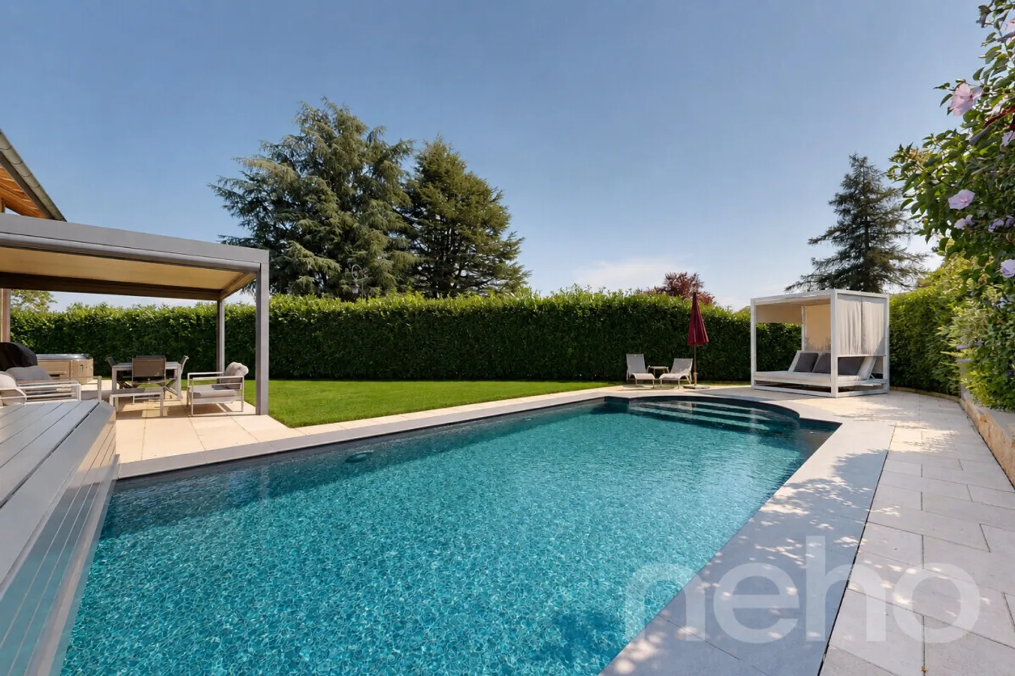 Superb 5.5-room detached house with heated pool - Photo 2 of 13