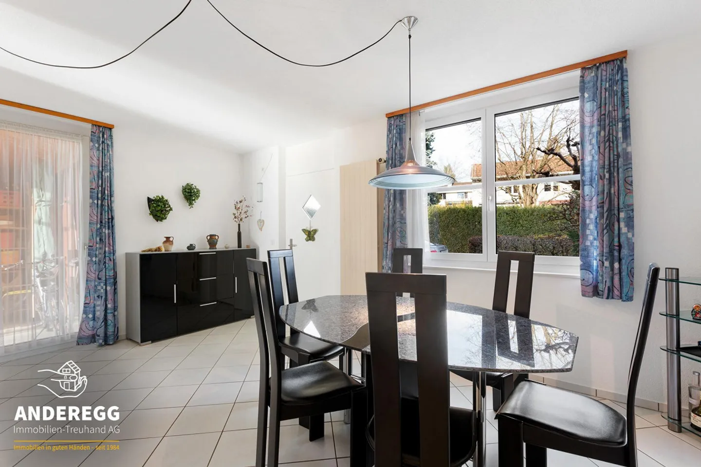 Rêve de famille ! Maison de rangée bien entretenue avec jardin et carport - Photo 5 sur 11