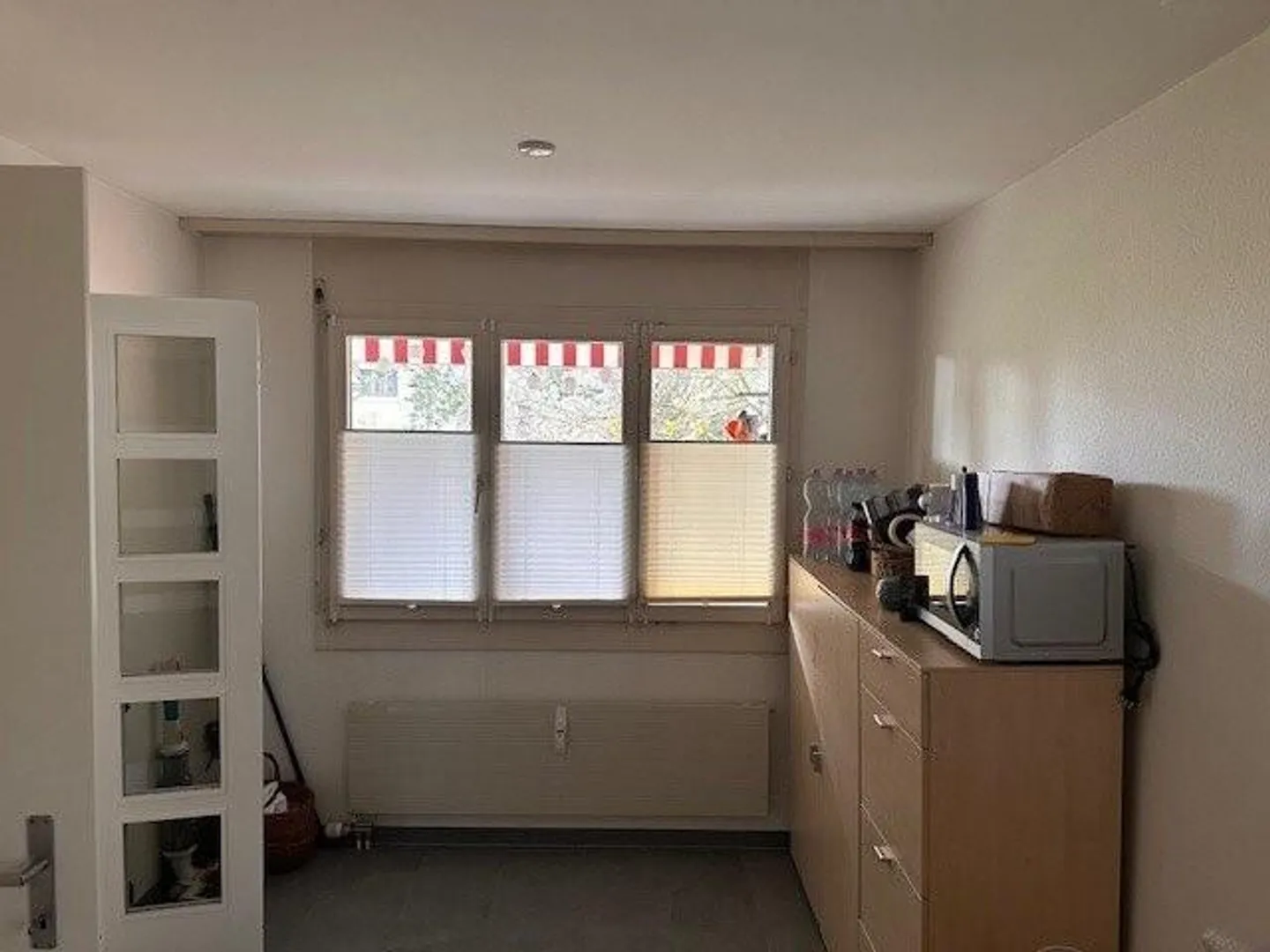 Charmant appartement de 2,5 pièces à Oberwil - Photo 4 sur 12