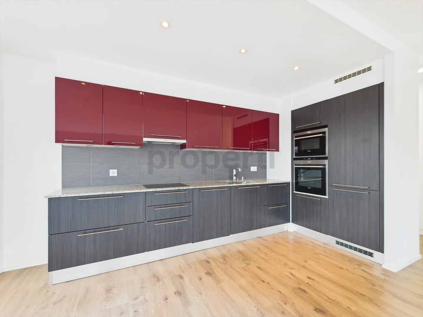 Attico eccezionale, 3.5 locali, 91m², ultimo piano con terrazza di 95m² + vista libera a Yverdon-les-Bains - Foto 1 di 13