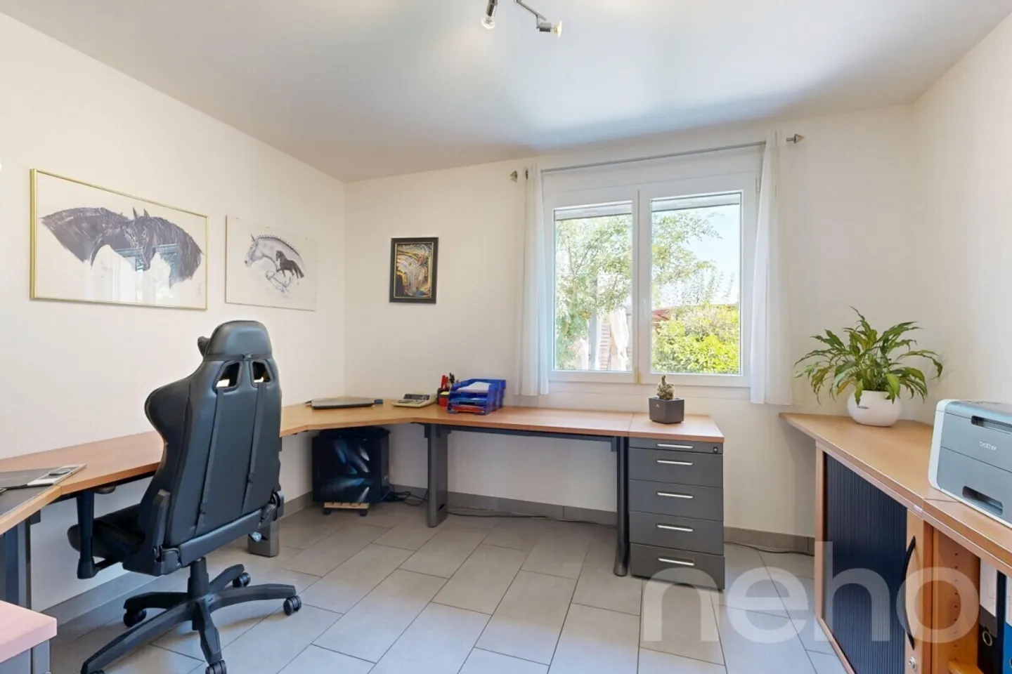 Superb 5.5-room detached house with heated pool - Photo 9 of 13