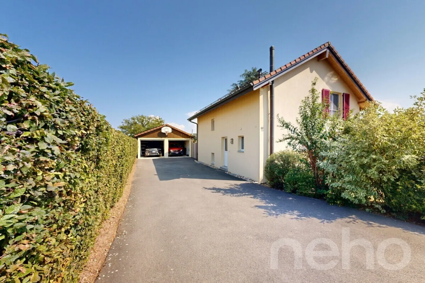Superb 5.5-room detached house with heated pool - Photo 11 of 13