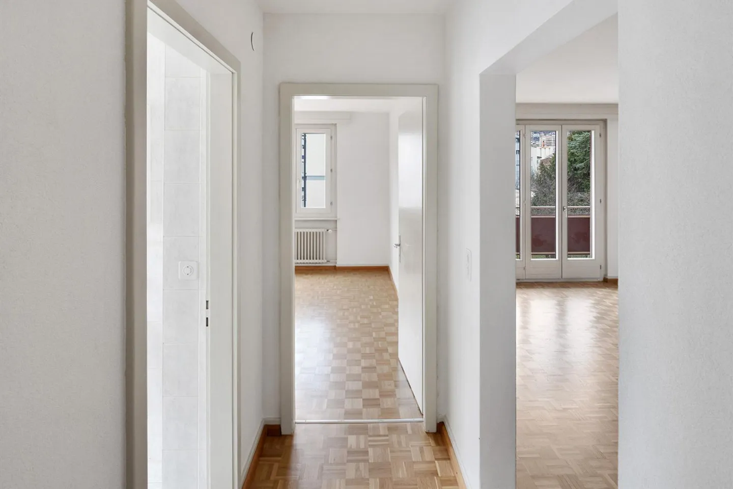 Ruhiges Viertel unterhalb der Innenstadt - Foto 4 von 10