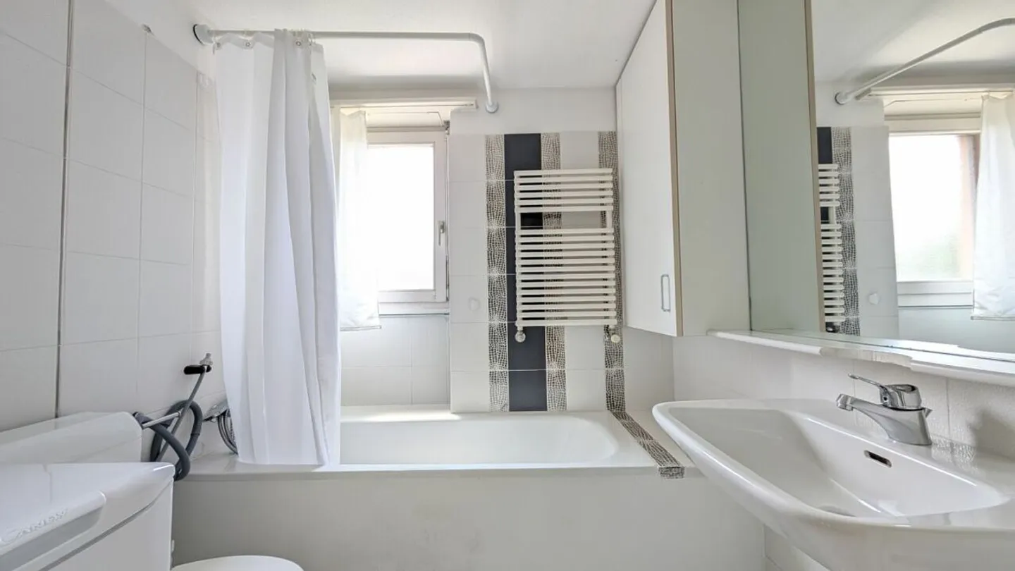 Appartamento di vacanza vicino a tutti i servizi - posteggio incluso - Foto 8 di 12