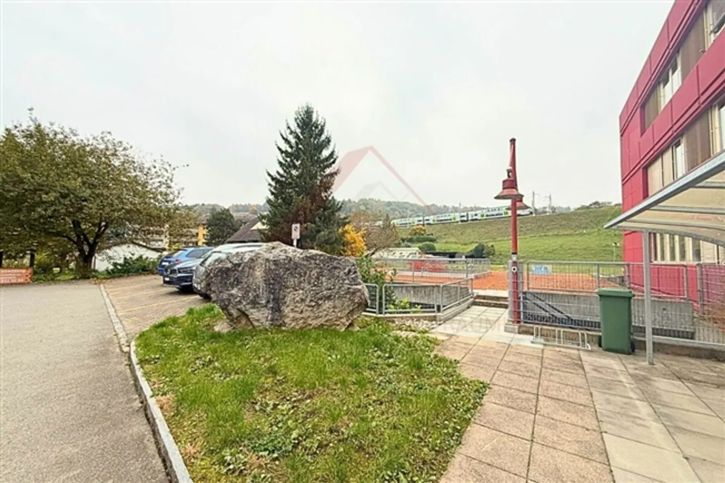 Proprietà residenziale e commerciale attraente a Thörishaus - Foto 6 di 20