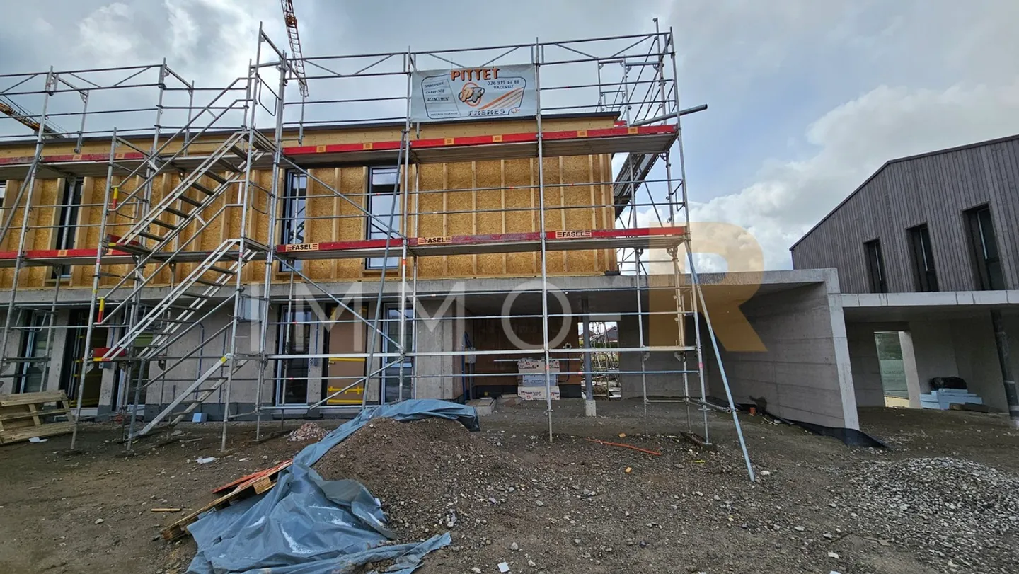 Neue Doppelvillen mit 5,5 Zimmern und Garten - Foto 9 von 9