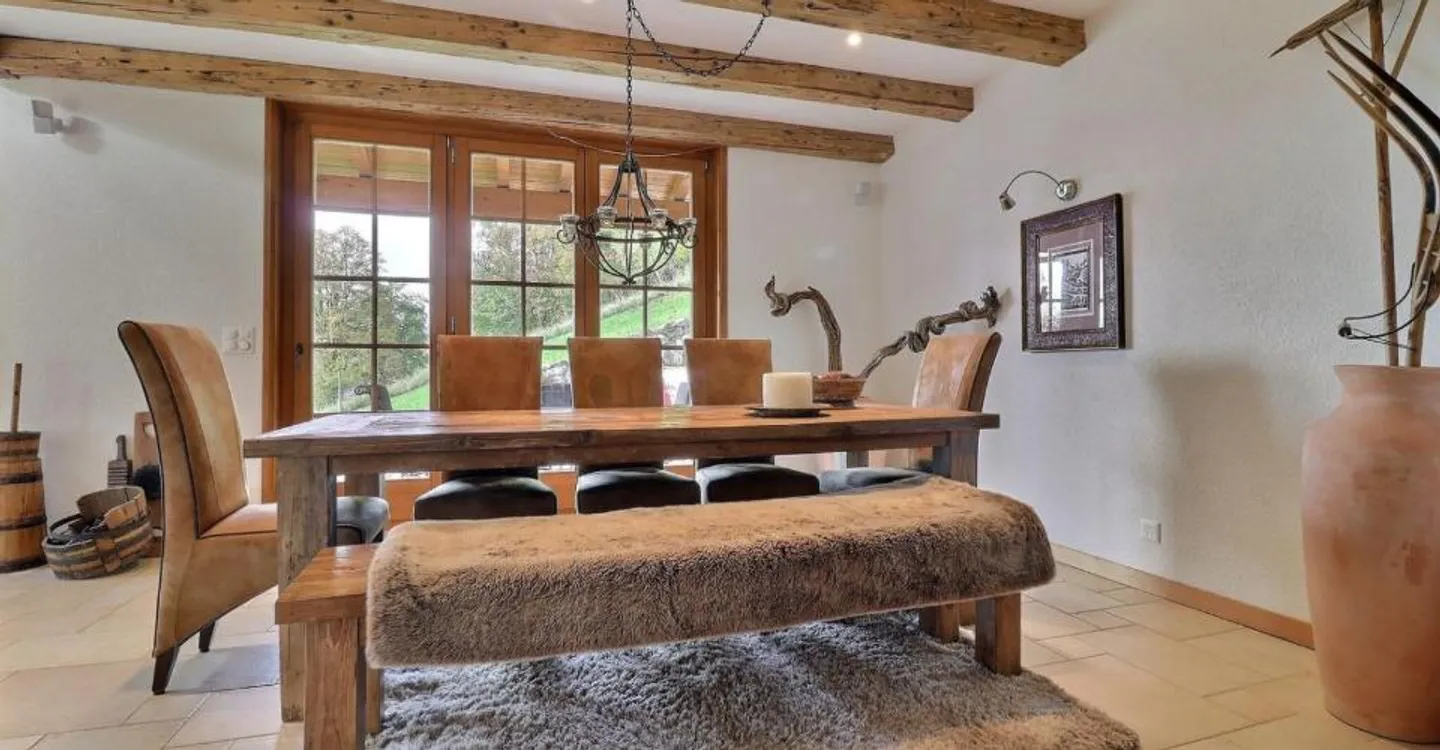 Un'ode alla serenità, chalet lussuoso e spazioso con vista panoramica - Foto 4 di 13
