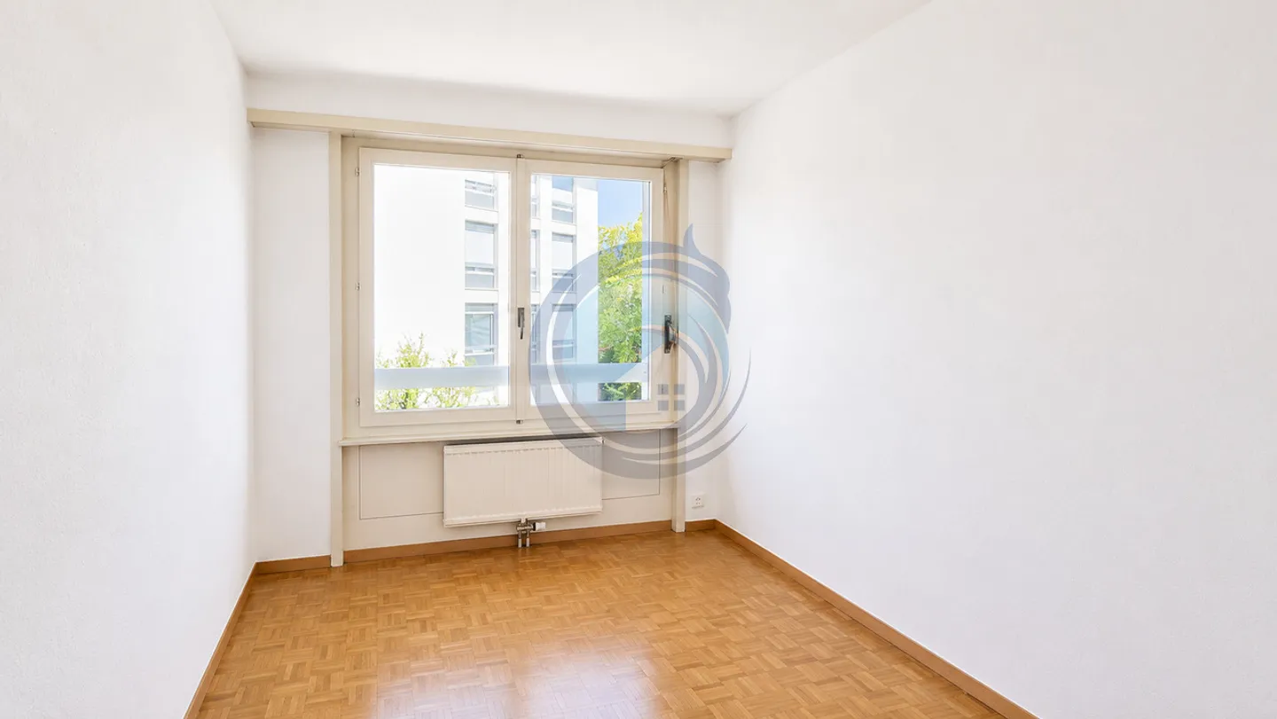 BEL APPARTEMENT D'ANGLE DE 4.5 PCES AVEC BALCON - Foto 8 di 12