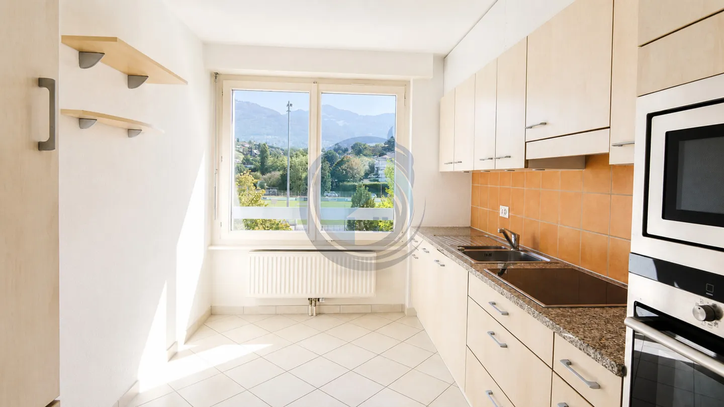 BEL APPARTEMENT D'ANGLE DE 4.5 PCES AVEC BALCON - Foto 10 di 12