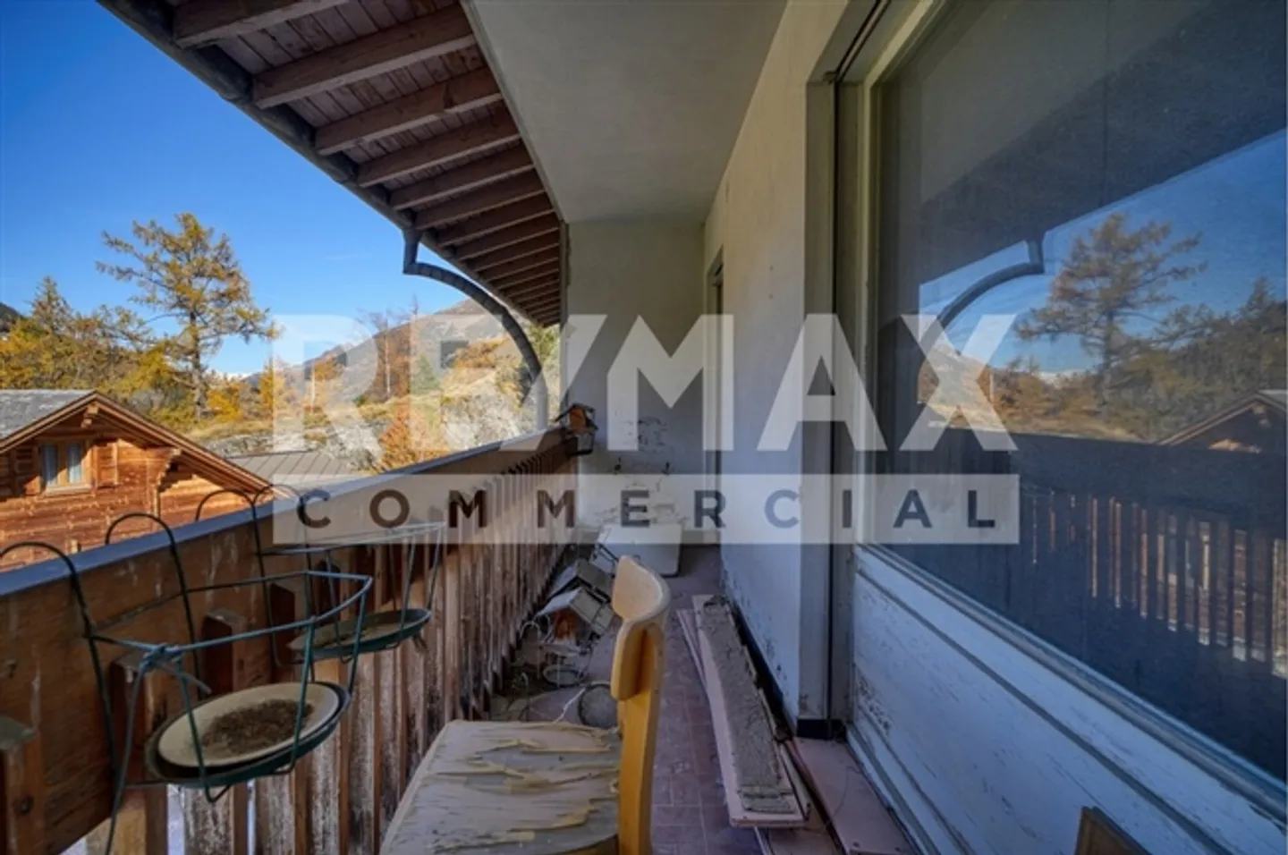 Mixed-use building for renovation, with restaurant + rooms in Bourg-St-Pierre (VS) - Photo 8 of 8