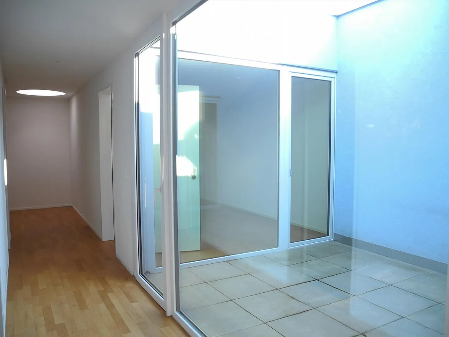 Modern 3.5-room apartment with 2 bathrooms - above the Spar - Photo 6 of 7