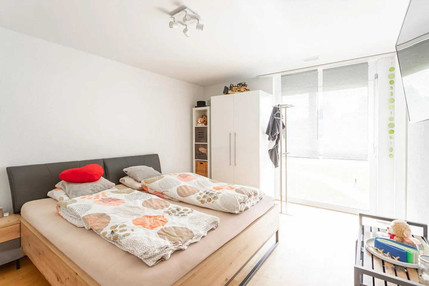 Moderne Wohnung mit viel Platz - Foto 4 von 8