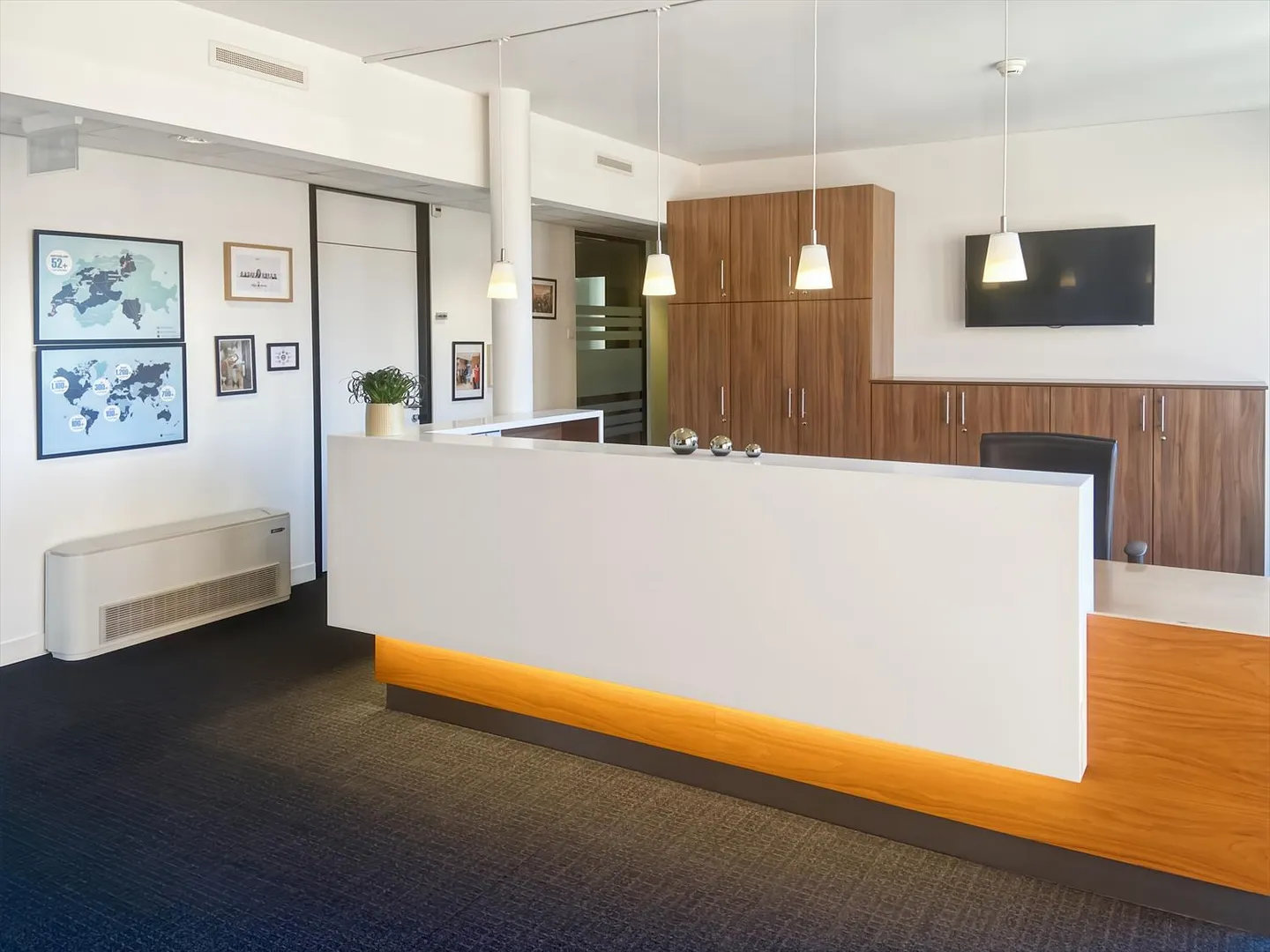 All-inclusive access to professional offices for 3 people at Regus City Centre - Photo 6 of 12