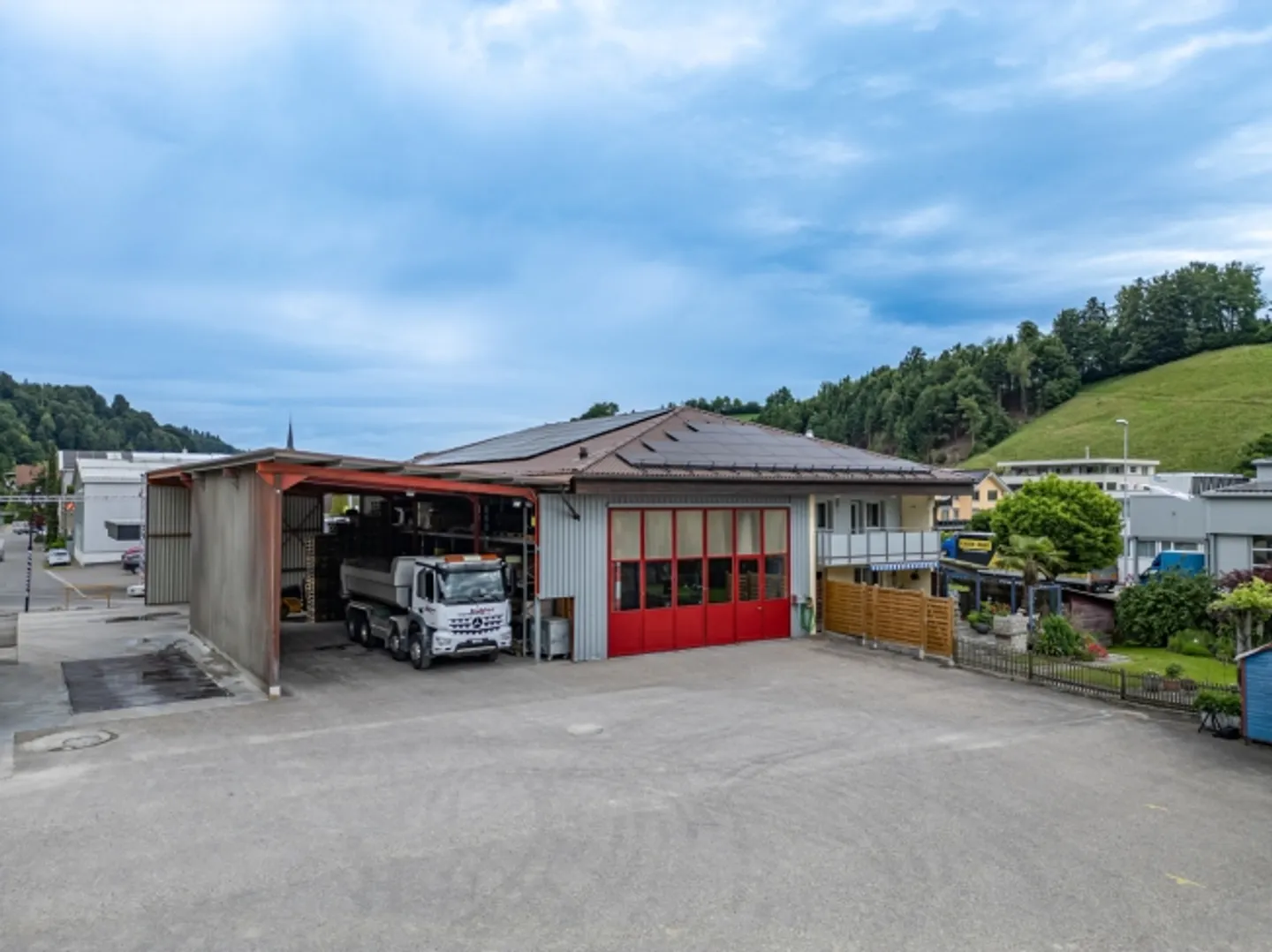 Propriété avec potentiel de développement - Photo 5 sur 8