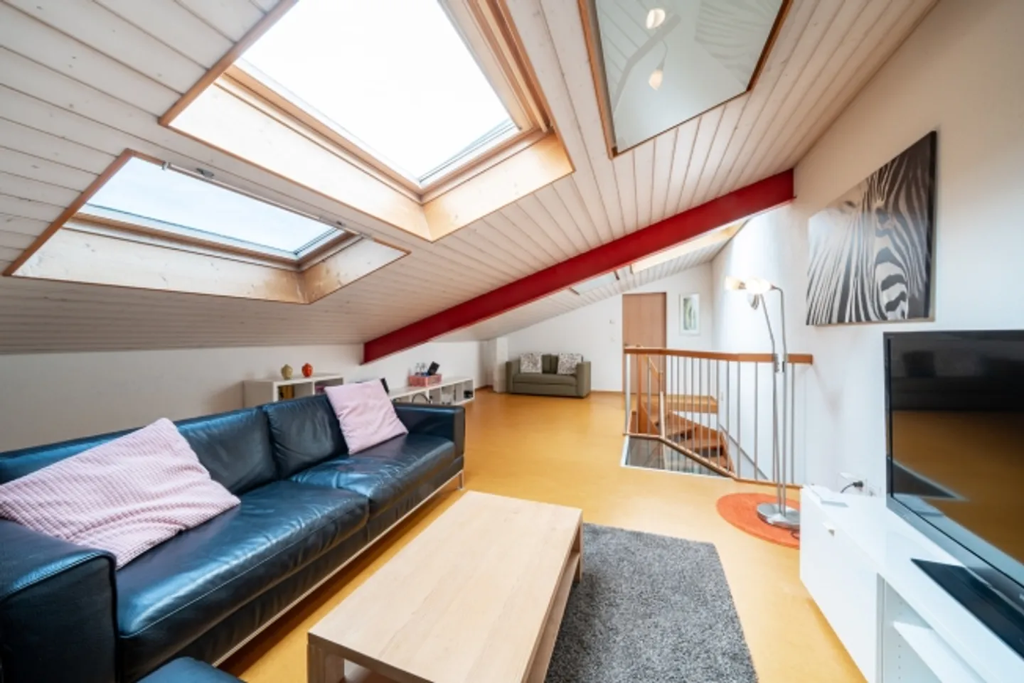 Propriété avec potentiel de développement - Photo 7 sur 8