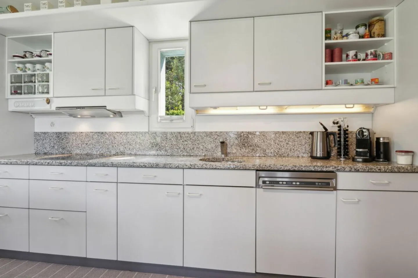 Casa unifamiliare indipendente di 5,5 locali con splendida vista sul lago - Foto 6 di 9