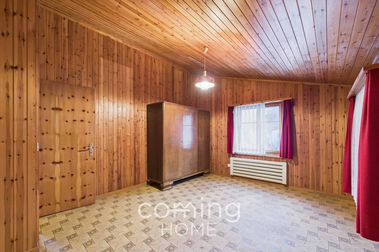 Charming Old Building in the Village Center - Single-Family Home with Potential in Turtmann-Unterems - Photo 10 of 11