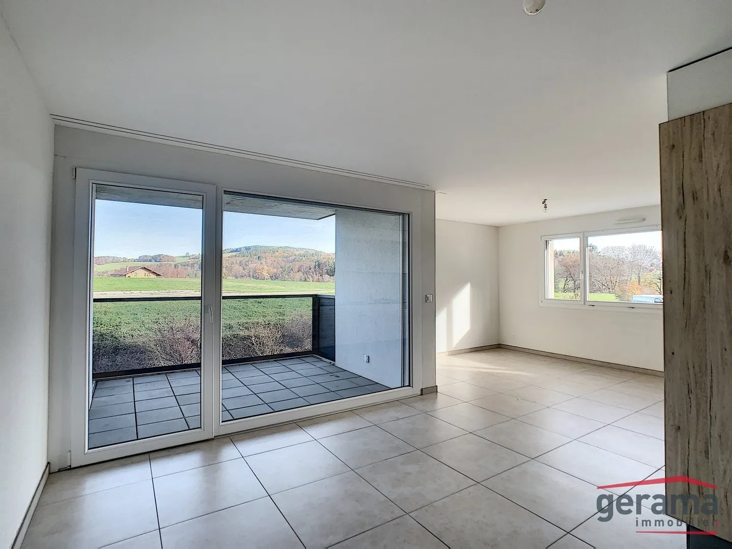 Bel appartement de 3,5 pièces en campagne - Photo 2 sur 5