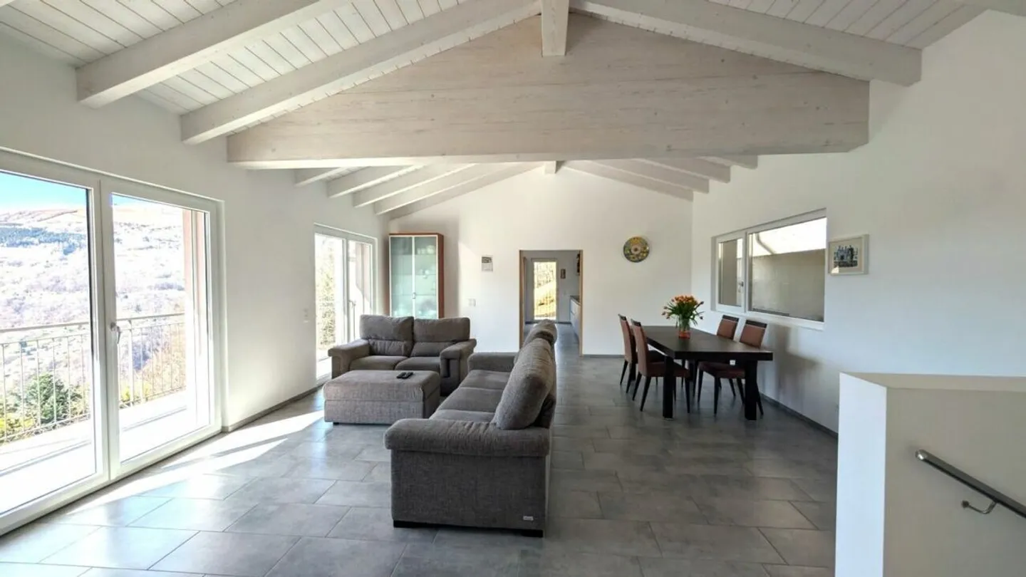 Prestigio e Natura in Perfetta Armonia - La Residenza che Unisce Eleganza e Tranquillità - Foto 7 di 22