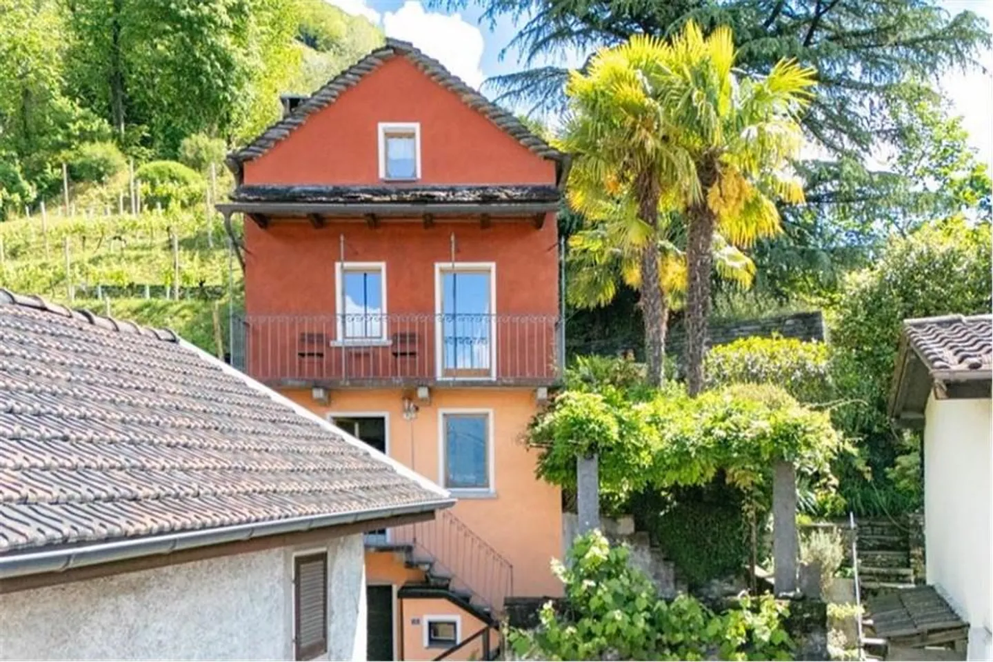 Rustico accogliente con vista lago - Foto 1 di 13