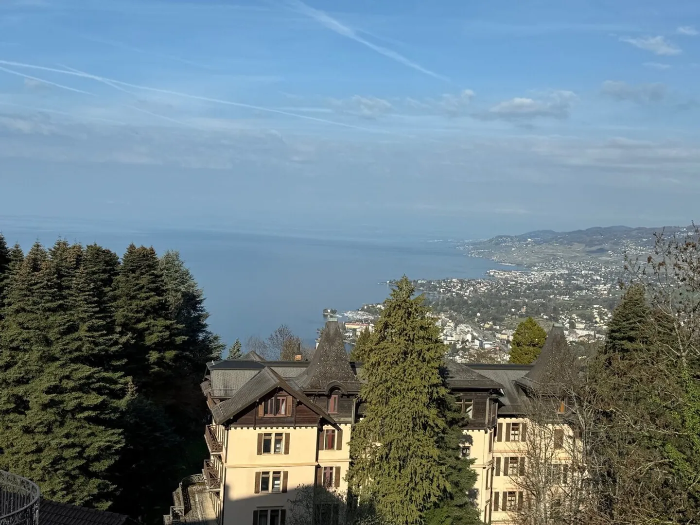 Charmant Appartement Vue Lac - Photo 4 sur 11